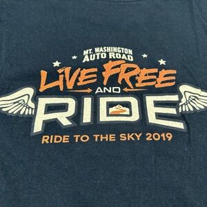 Mt. Washington, New Hampshire 2019 graphic T-shirt.